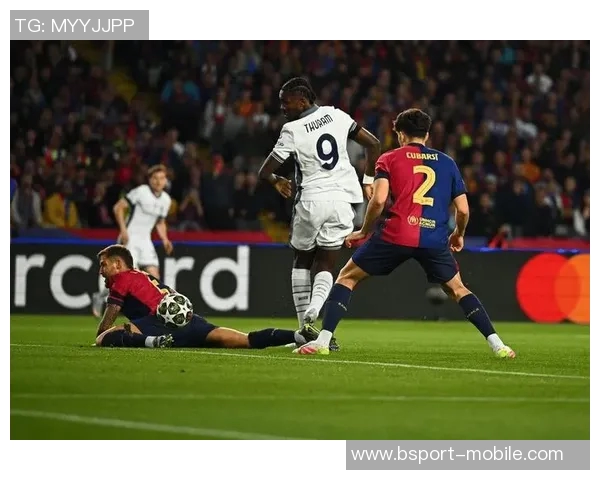 英超激战巴萨狂胜皇马五球逆转引爆全场激情