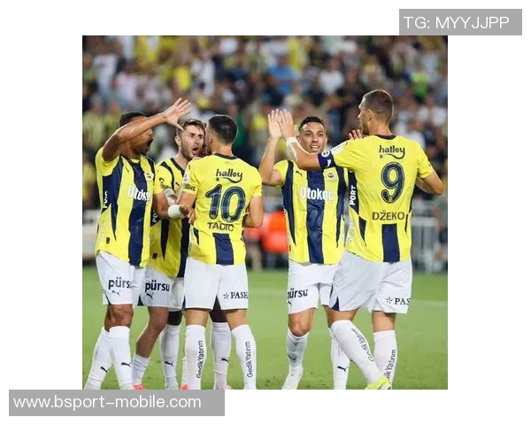 欧联杯切尔西大胜里昂引发争议判罚全场沸腾瞬间回顾